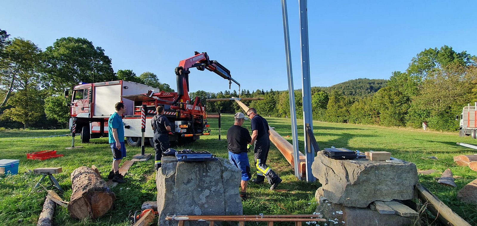 Wiederaufstellung des Friedenskreuzes