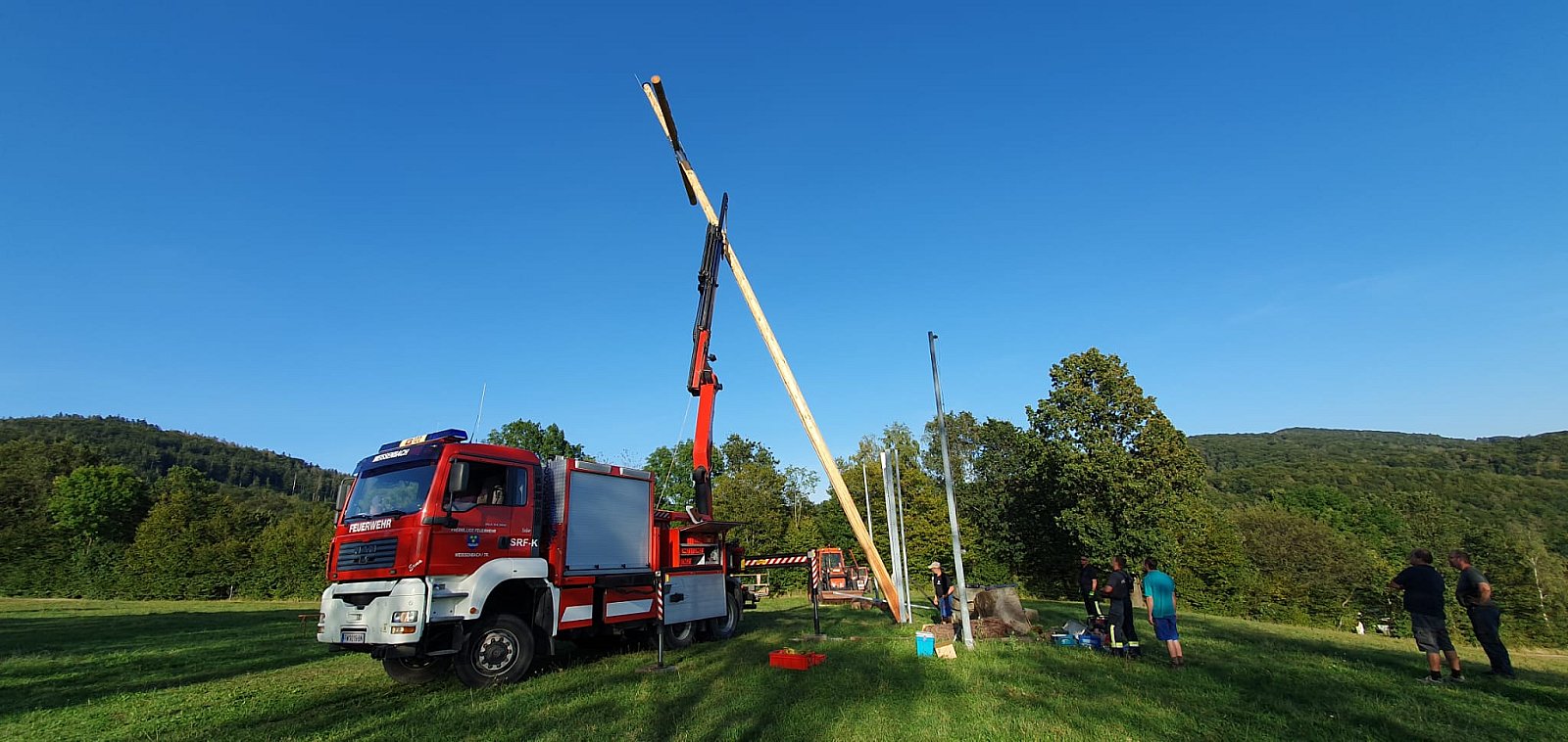 Wiederaufstellung des Friedenskreuzes