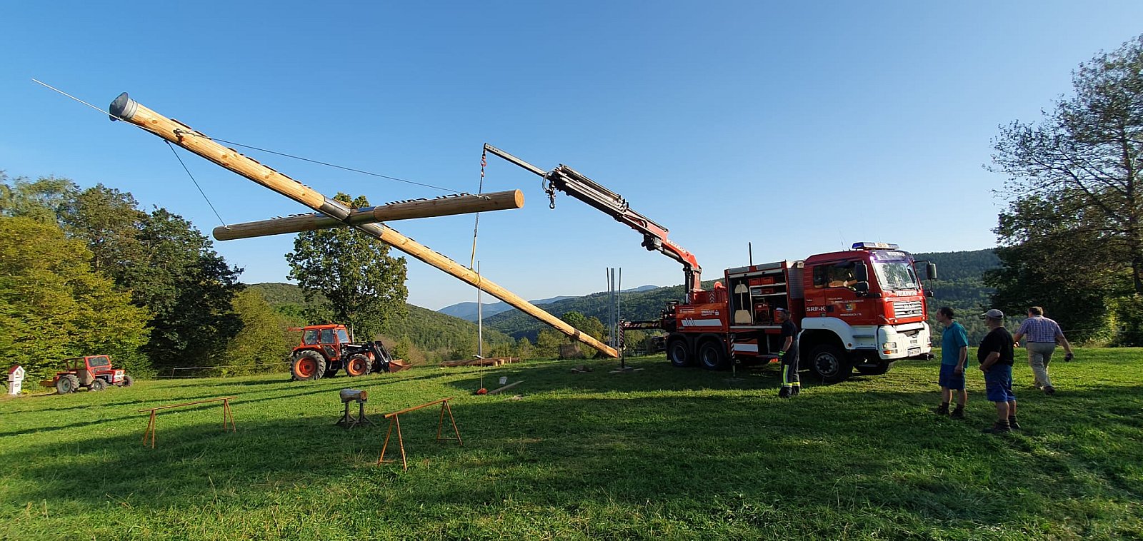 Wiederaufstellung des Friedenskreuzes