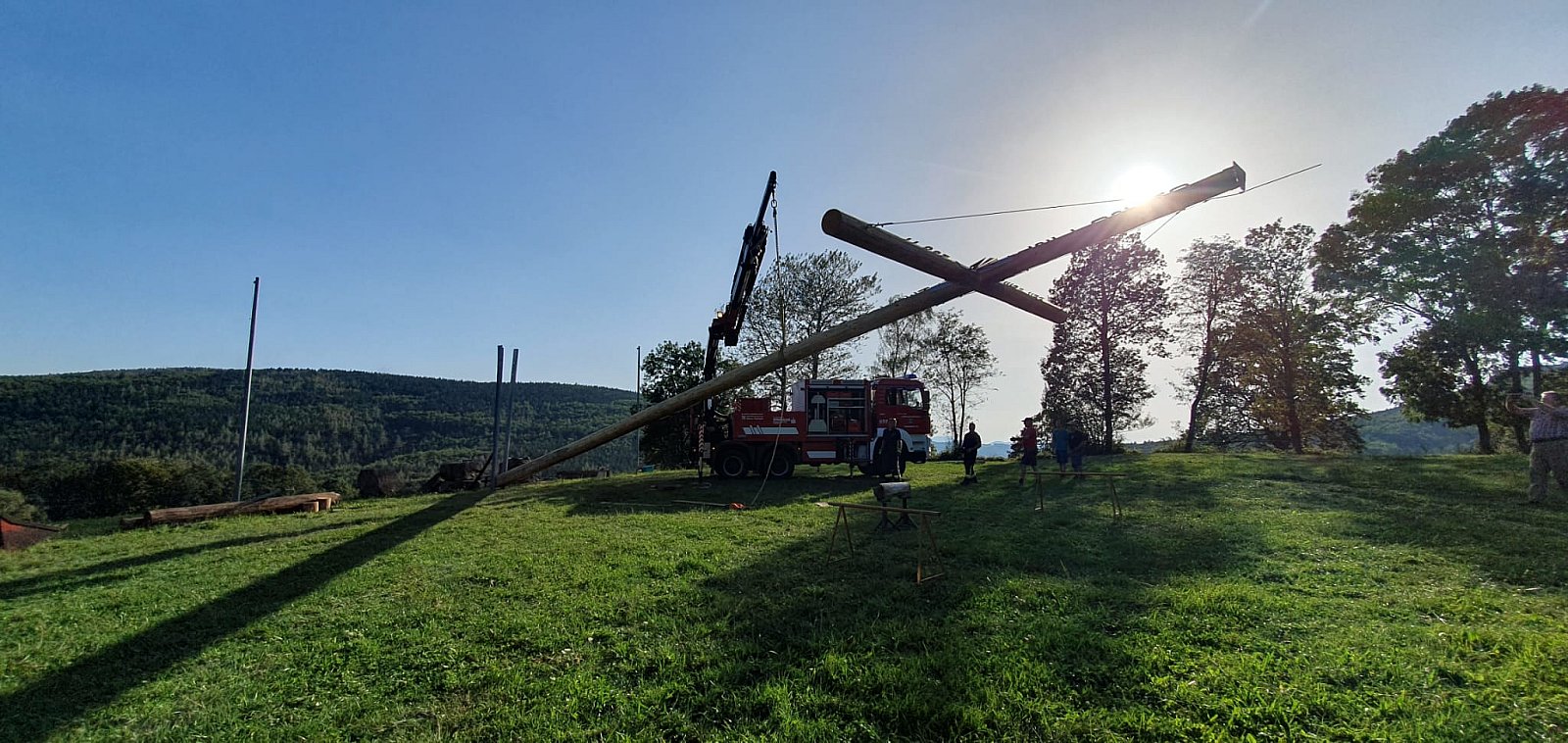 Wiederaufstellung des Friedenskreuzes