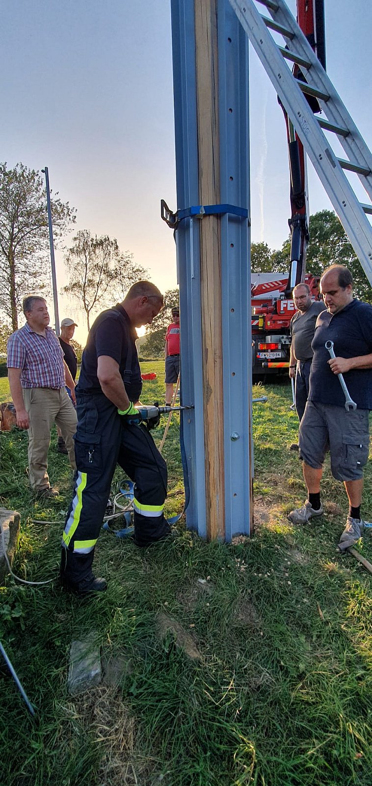 Wiederaufstellung des Friedenskreuzes